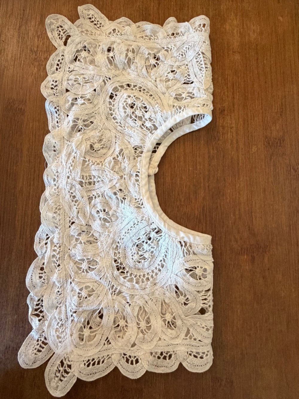 Vintage Battenberg Lace Child’s Collar with Button